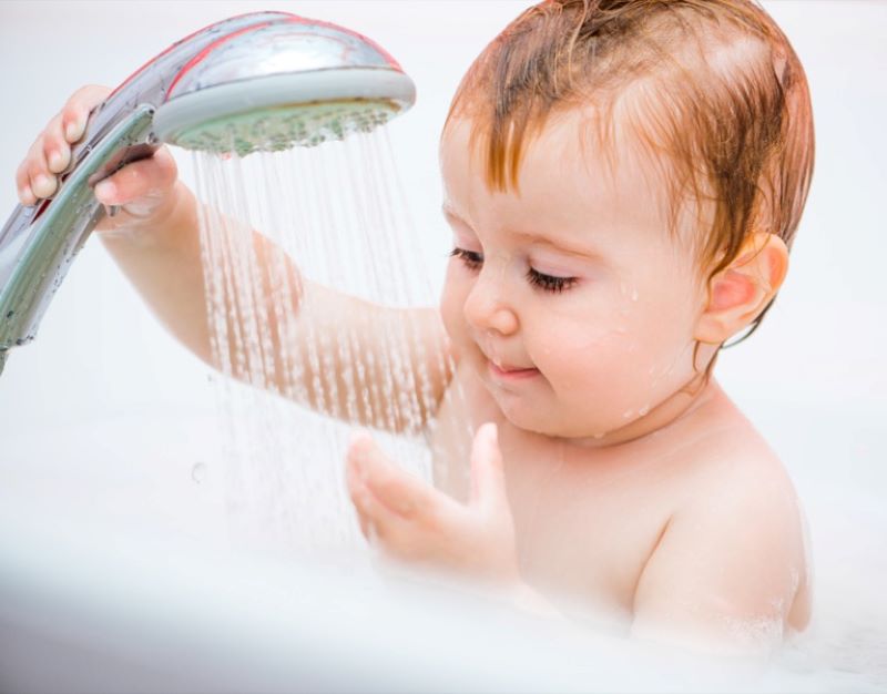 Do Nighttime Baths Help Your Baby Sleep